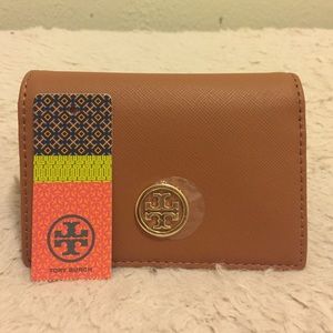 ❤️Authentic Tory burch Card case❤️