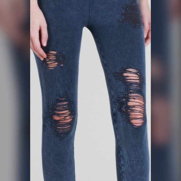 Vintage modal destroyed leggings -ONE LEFT! - Picture 3 of 4
