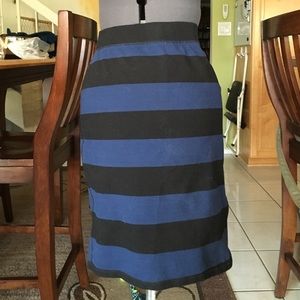 Old Navy Striped Pencil Skirt
