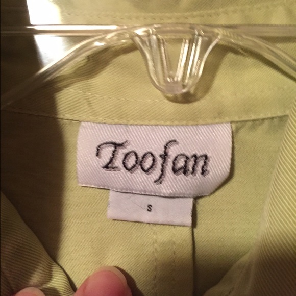 Button down top - Picture 3 of 4