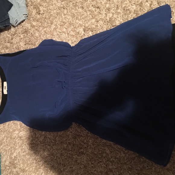 blue dress