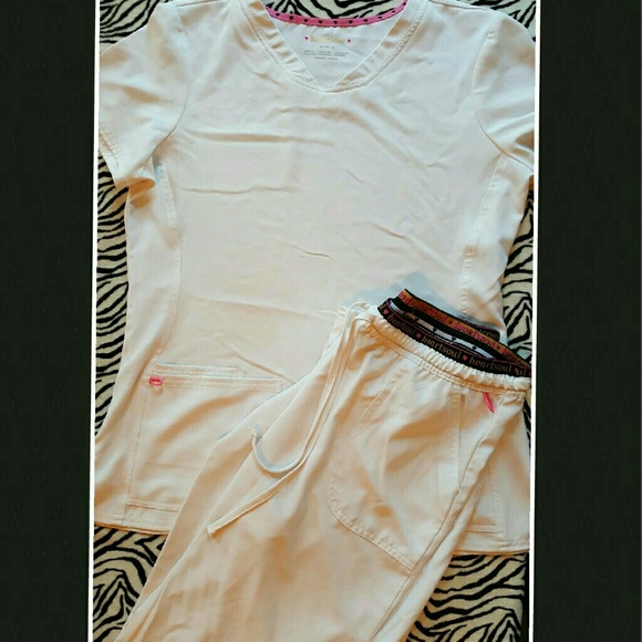HeartSoul scrub set