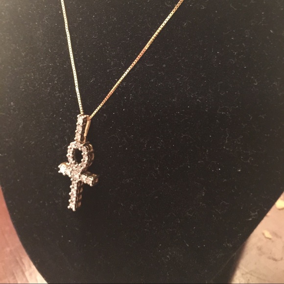 10k Uhnk .625 ct pendant 10k 22 inch Box Chain - Picture 2 of 3