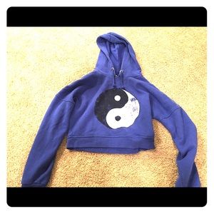Sweater (yin yang)
