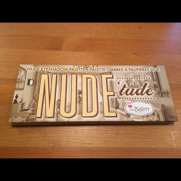 The balm nude tude eyeshadow palette