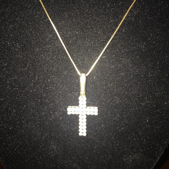 10k Cross 1ct pendant 10k 24 inch Box Chain - Picture 4 of 4