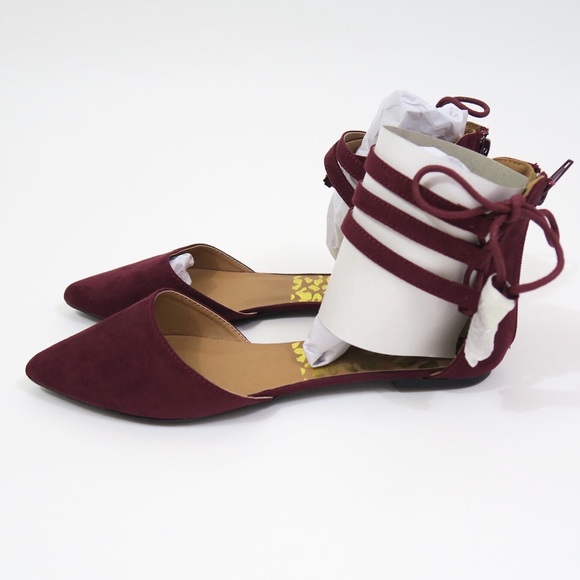 🔴SOLD🔴Burgundy ankle strap pointy toe flats - Picture 3 of 5