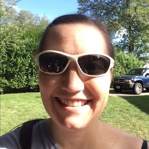 Meet your Posher, Marisa