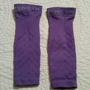 Compression sleeves