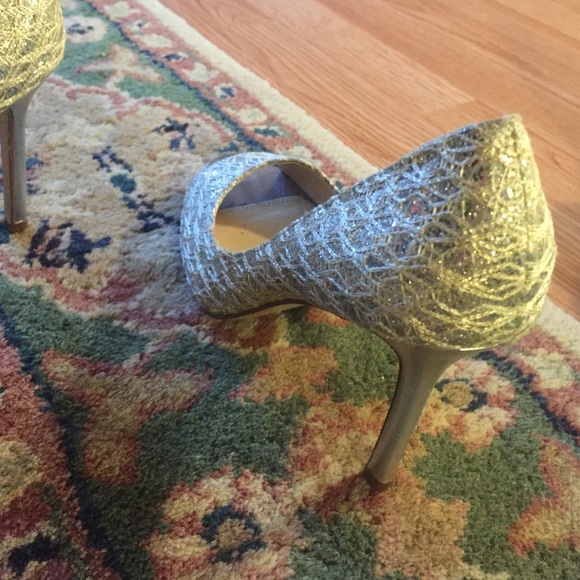 Shoes - Picture 2 of 3