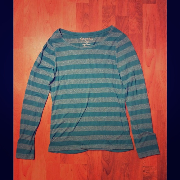 Aeropostale Long Sleeve Stripped Shirt