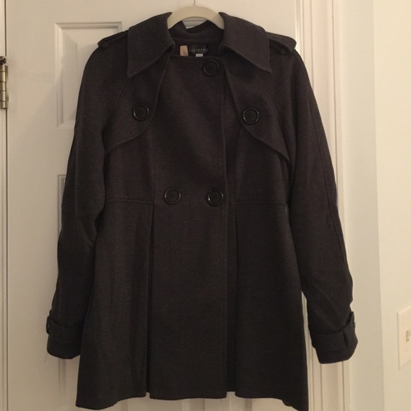 Maternity pea coat