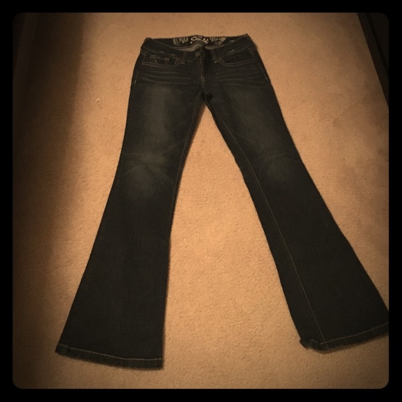 6L Refuge Flare Jeans