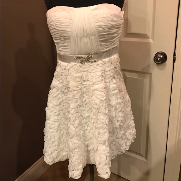 White Formal Dress - Evenings (By Allure) - Picture 2 of 5