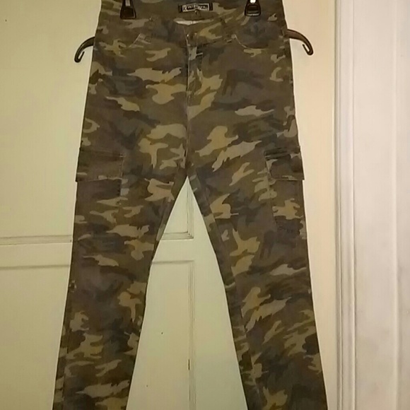 Camo pants