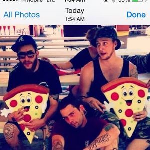 Meet your Posher, Derek