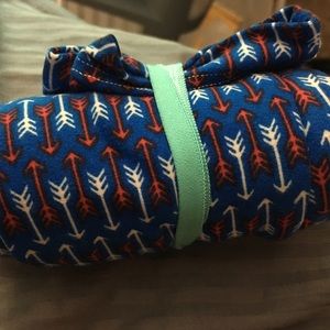 BNWT kids arrow leggings size small