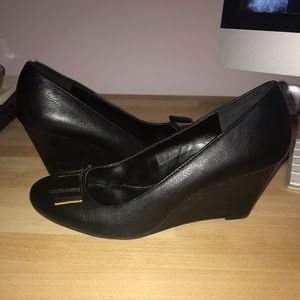 Jessica Simpson Black Wedges with Gold Buckles