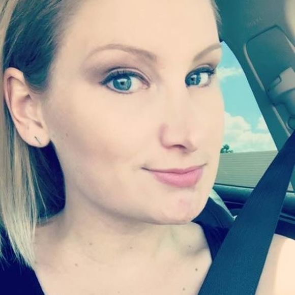 Meet your Posher, Christen - Picture 1 of 1