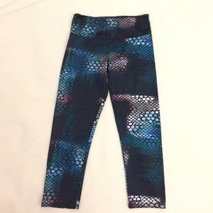 Onzie Snakeskin Crop Pattern Leggings