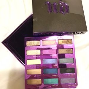 Urban Decay 15th anniversary eyeshadow palette