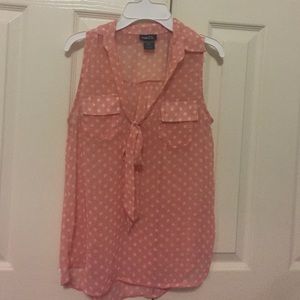 💜SALE💜Pink polka dot collared tank