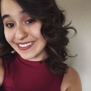 Meet your Posher, Desiree