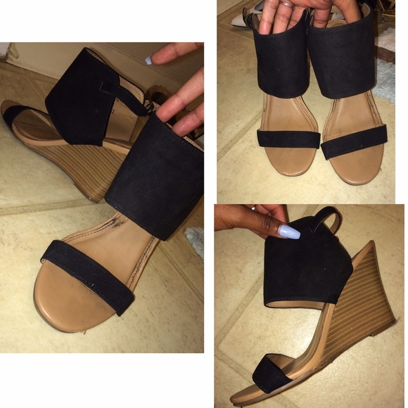 Black Wedges