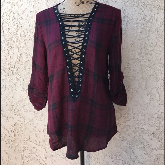 **Only 1 Left** Burgundy LACE UP FLANNEL - Picture 3 of 3