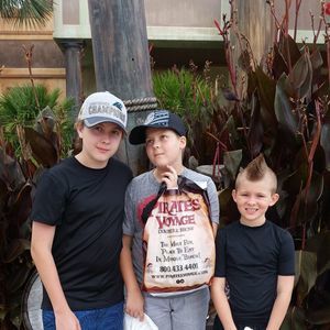 Meet your Posher, Sharon