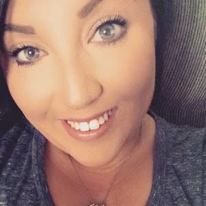 Meet your Posher, Elyse