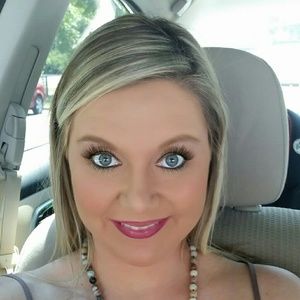 Meet your Posher, Kelley