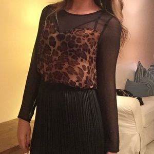 ‼️LAST CALL‼️ LF Leopard and black long sleeve top