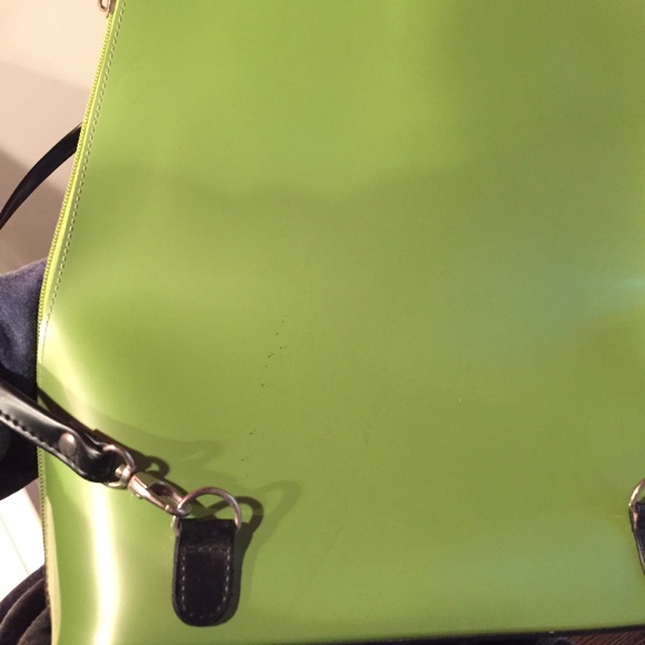 Beijo adorable patent leather bag! - Picture 3 of 4