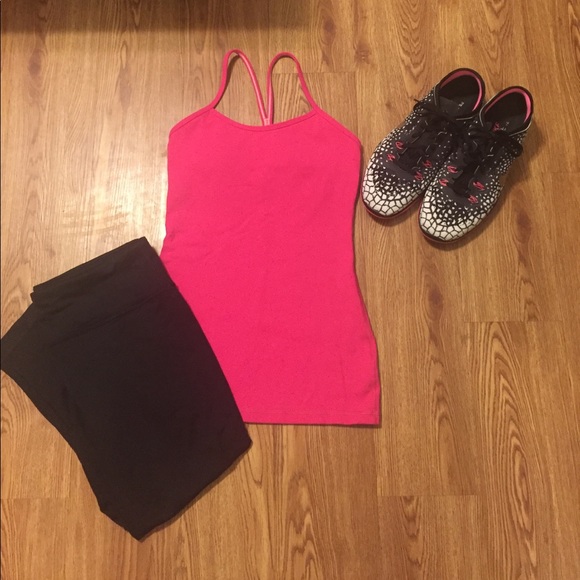 lululemon athletica Tops - Lululemon Power Y Tank with bra support