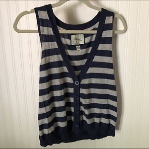 Shop closing! Sales!