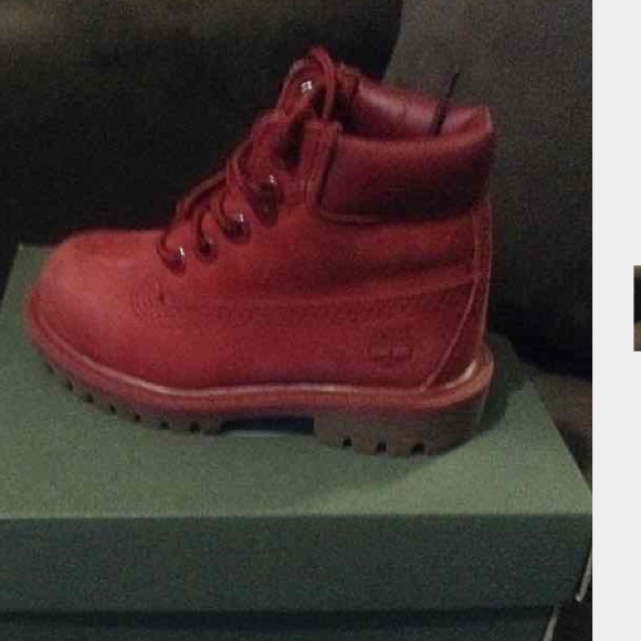 Timberlands (red) - Picture 1 of 2