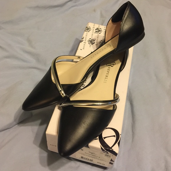 Rock Republic Aggie Black flats