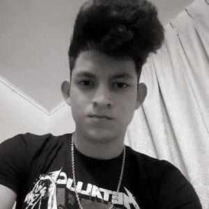 Meet your Posher, Axel