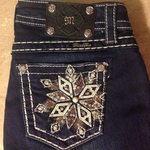 Miss Me Mid-rise bootcut jeans, dark wash, size 29