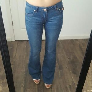 Wide-legged Jeans
