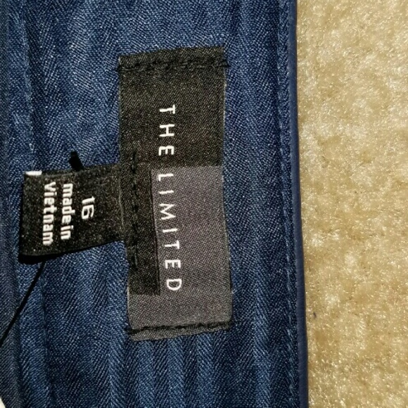 The Limited skirt - Picture 2 of 2