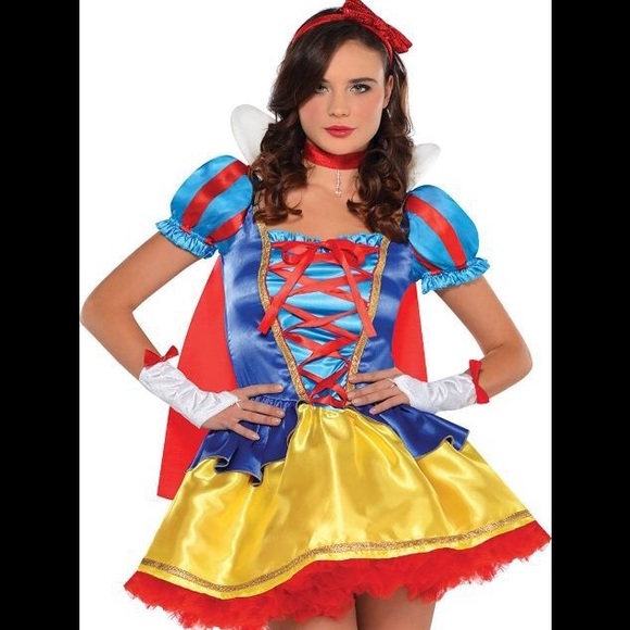 Snow White Halloween Costume