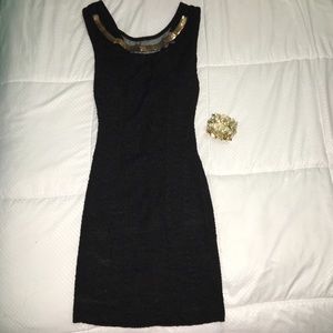 Black bodycon dress