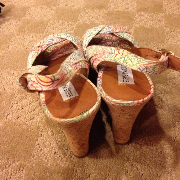 Steve Madden Wedges - Picture 3 of 4