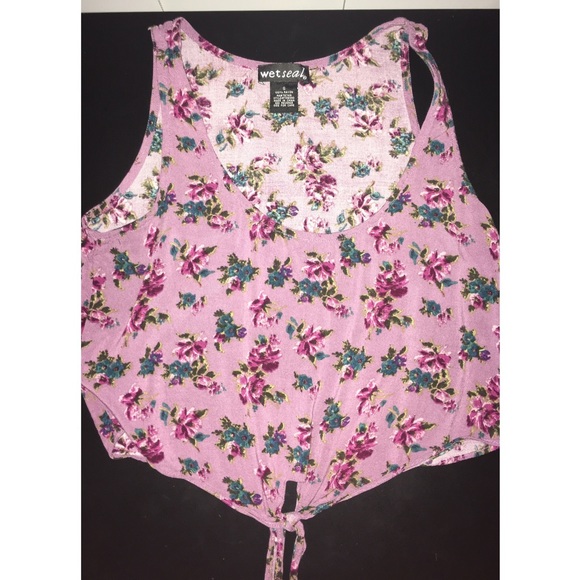 SOLD! Floral print crop top!