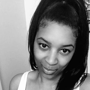 Meet your Posher, Laquia