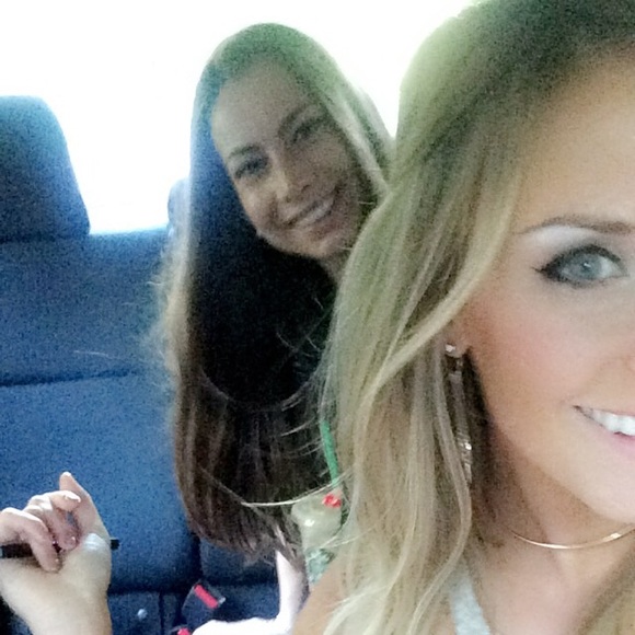 Meet your posher, Katie π±πΌββοΈ - Picture 2 of 4