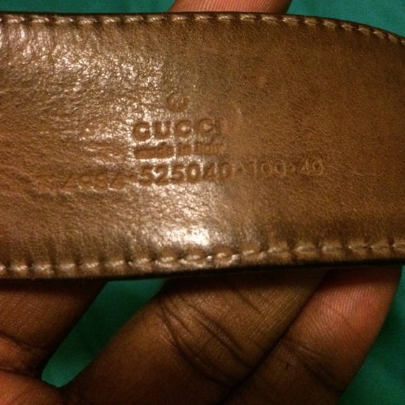 Green,red,&a black Gucci belt - Picture 3 of 4