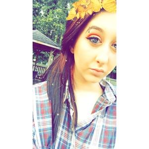 Meet your Posher, Alyssa